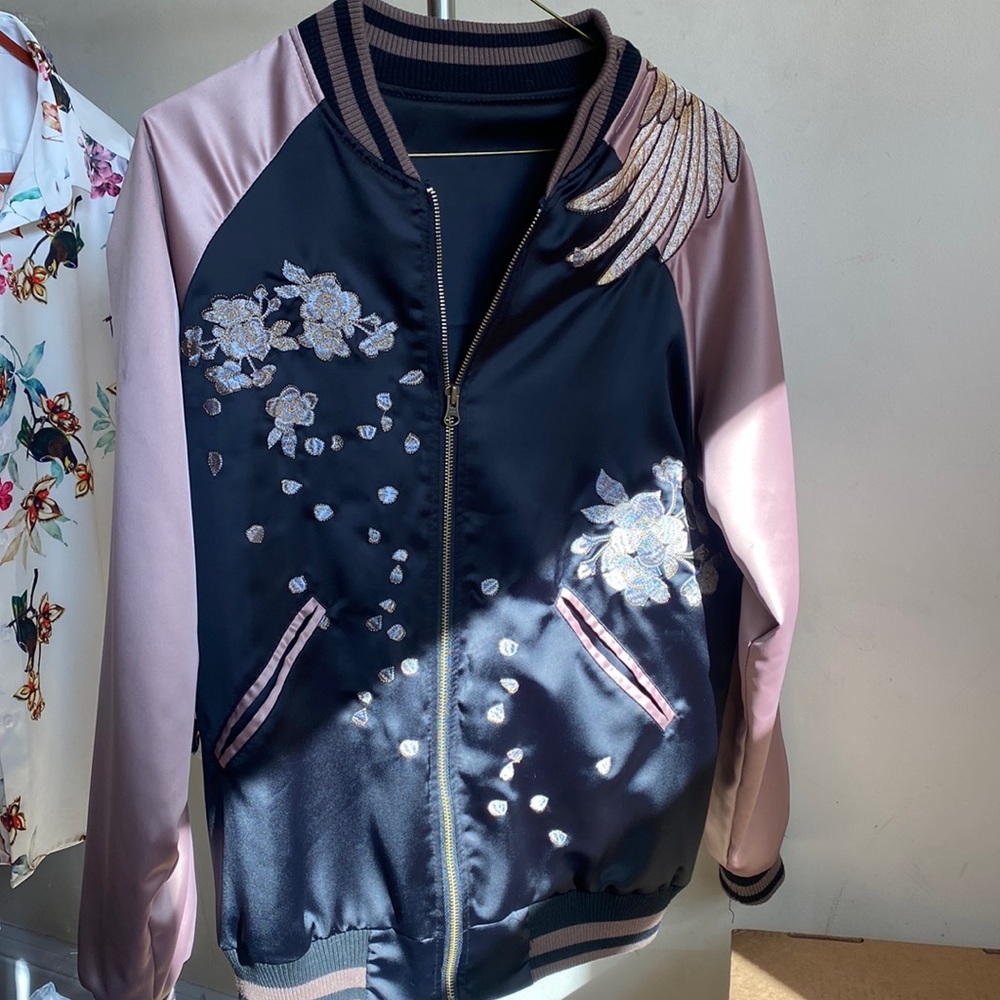 Embroidered silk bomber jacket mens M EUC
